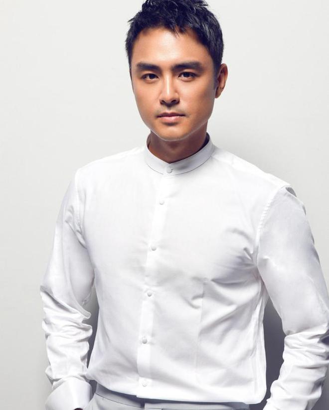 人长出老年斑有人家破人亡毁了脸球王会体育6位过气明星现状：有(图10)